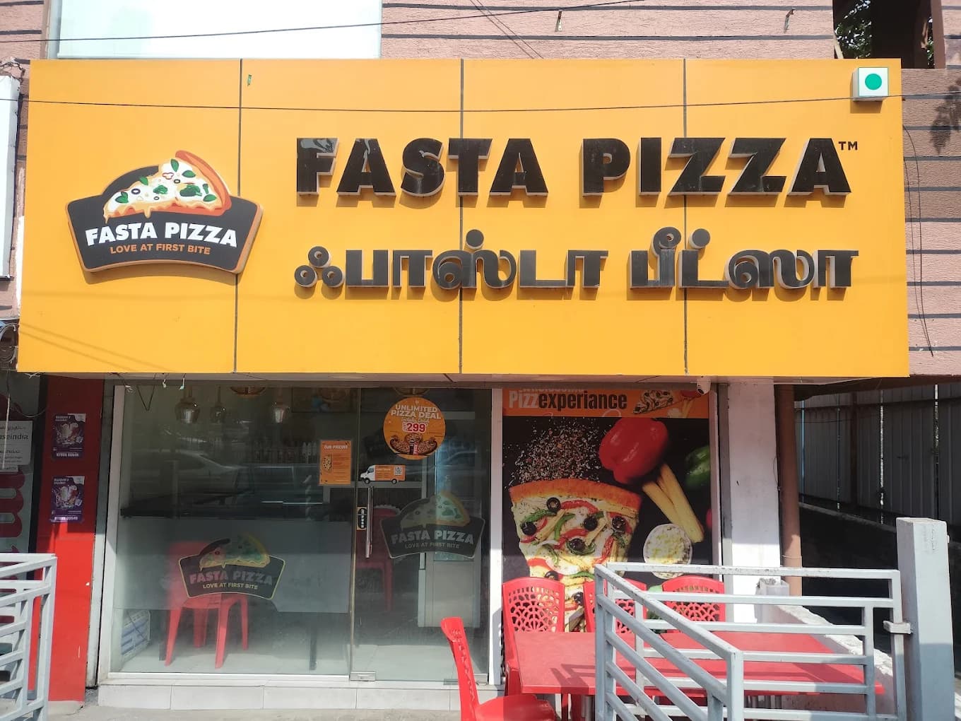 Fasta Pizza Velachery